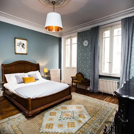Townhouse Nocleg ze śniadaniem 4*