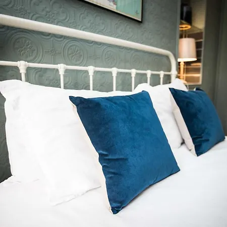 Townhouse قرقشونه