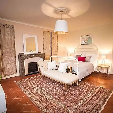 Townhouse 4*