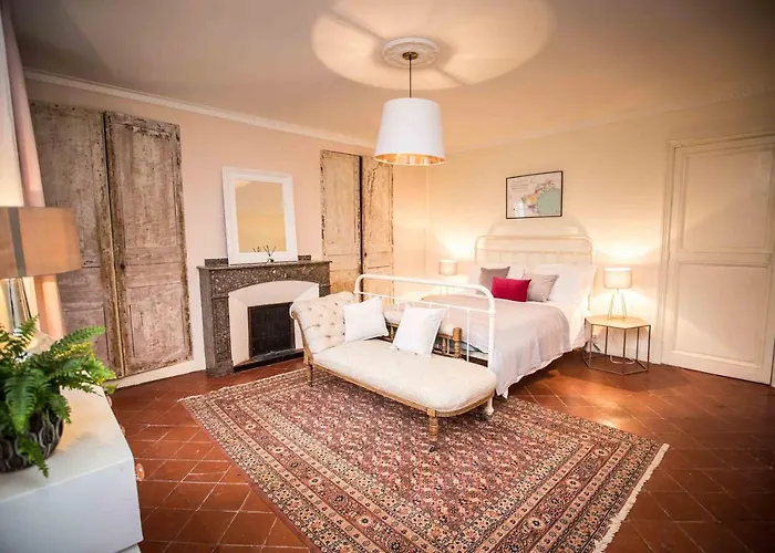 Townhouse ベッド・アンド・ブレックファスト 4*